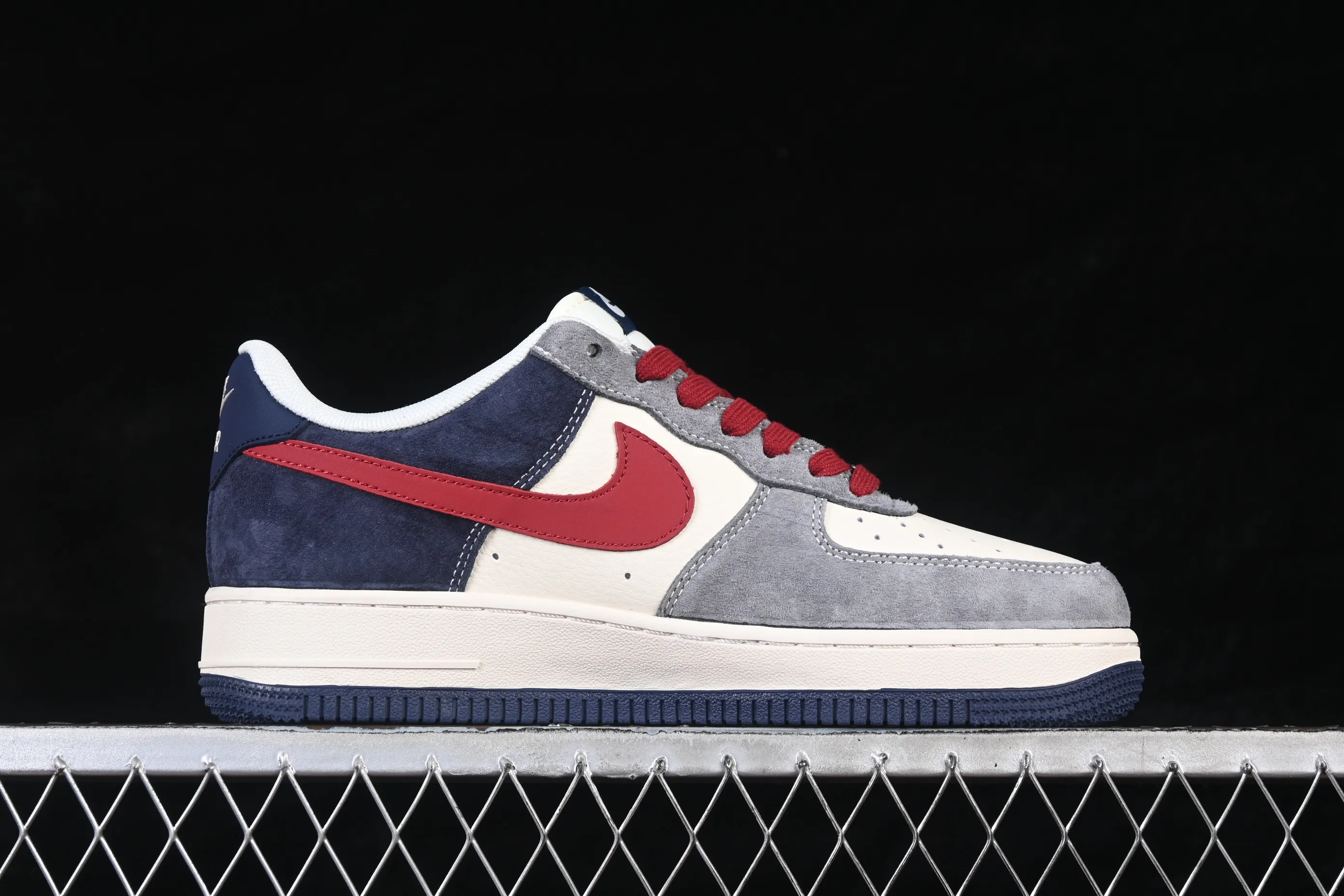 All Categories Nk Air Force 1 Air Force Series Nk Air Force 1 Low Air Force Low Nike Air Force 1'07 Low Red Navy Contrast Color Air Force One Low Casual Sneakers JP2026-153